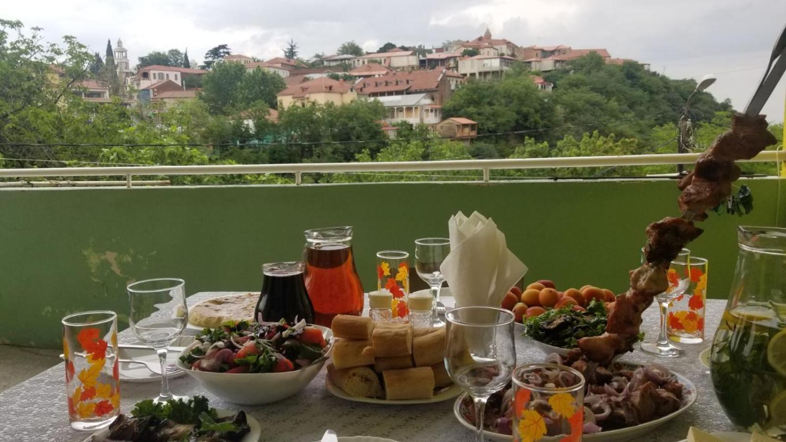 Guest House Vista Sighnaghi Bagian luar foto